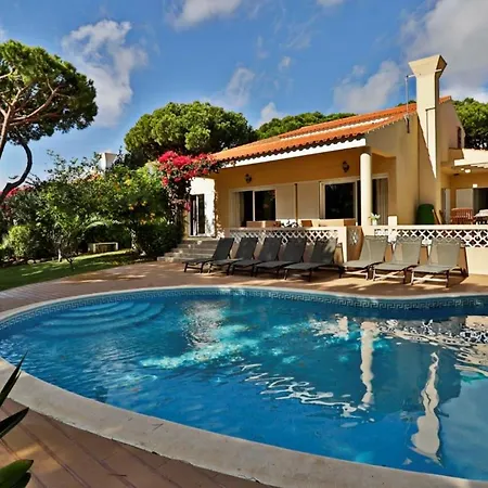 Sleeps 8 With Pool Air Con And Wifi Villa Vale do Lobo