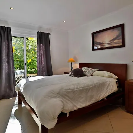 Sleeps 8 With Pool Air Con And Wifi Βίλα *